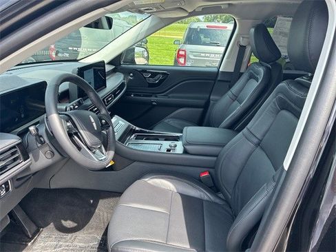 New 2025 Lincoln Aviator Reserve w/ Jet Appearance Package image 13