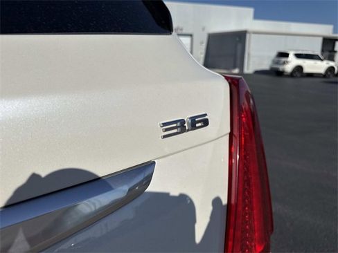 Used 2019 Cadillac XT5 Premium Luxury image 5