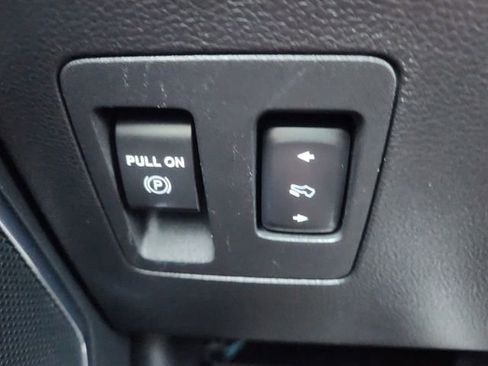 Used 2018 Ford F150 Platinum w/ Technology Package AWD/4WD image 36