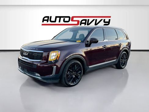Used 2022 Kia Telluride SX w/ Towing Package FWD image 3