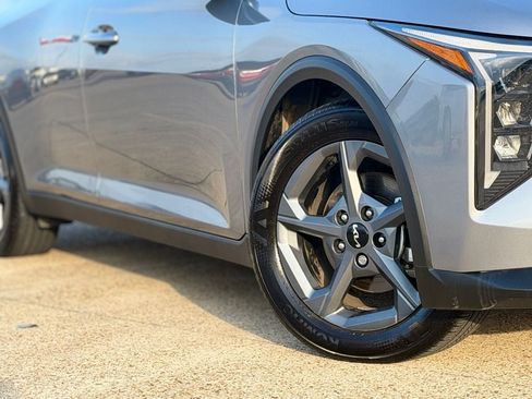 Used 2025 Kia K4 FWD image 9