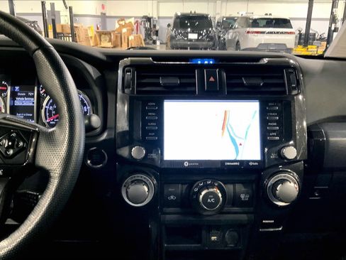 Used 2023 Toyota 4Runner TRD Off-Road Premium w/ Off Road Premium Plus Package AWD/4WD image 6