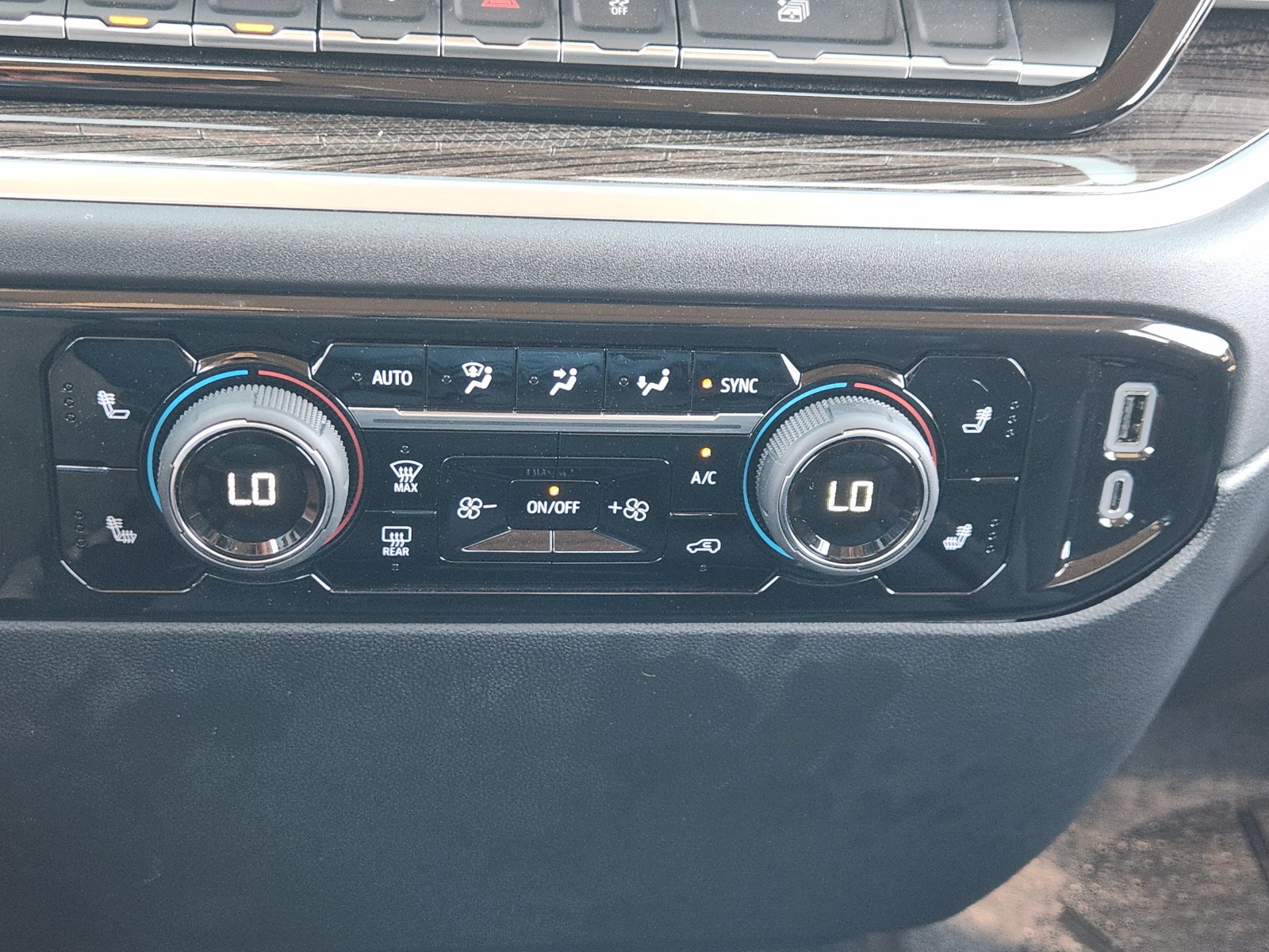 New 2026 Chevrolet Silverado 1500 RST w/ RST Select Package RWD image 21