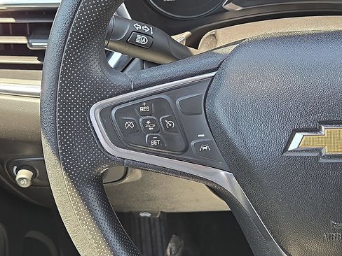 Used 2022 Chevrolet Equinox LT FWD image 19