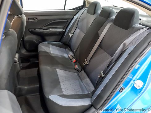 Used 2023 Nissan Versa SV image 15