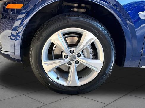 Used 2020 Audi Q5 2.0T Premium w/ Convenience Package AWD/4WD image 11