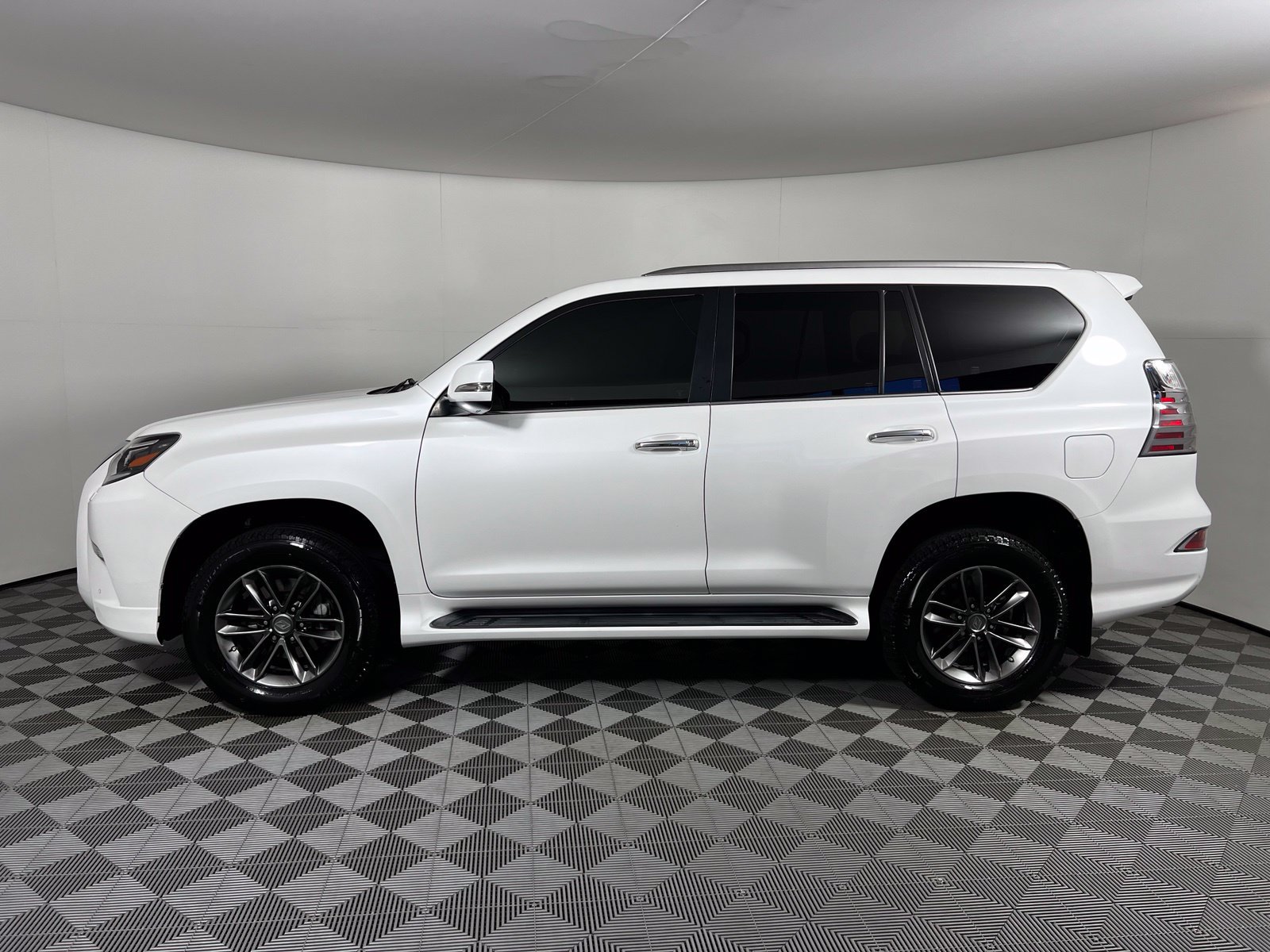 Used 2021 Lexus GX 460 Premium w/ Premium Package AWD/4WD image 8