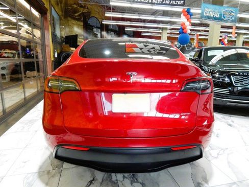Used 2023 Tesla Model Y Long Range image 5