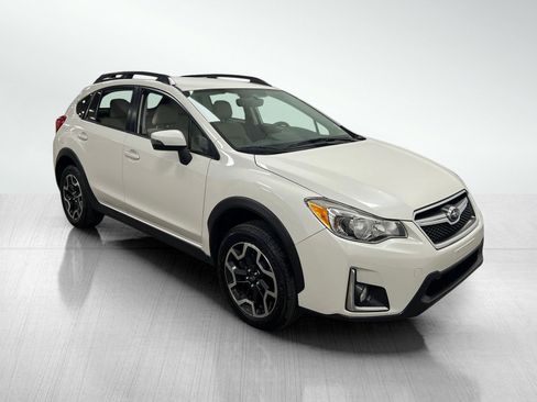 Used 2017 Subaru Crosstrek 2.0i Limited image 1