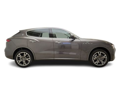 Certified 2022 Maserati Levante GT AWD/4WD image 6