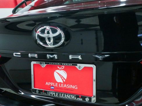 Used 2020 Toyota Camry SE w/ Audio Package image 29