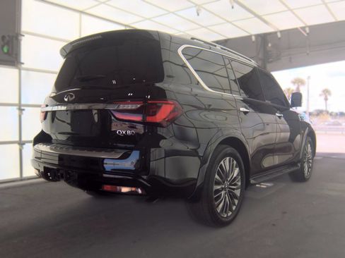 Used 2020 INFINITI QX80 Luxe w/ 22" Wheel Package RWD image 3