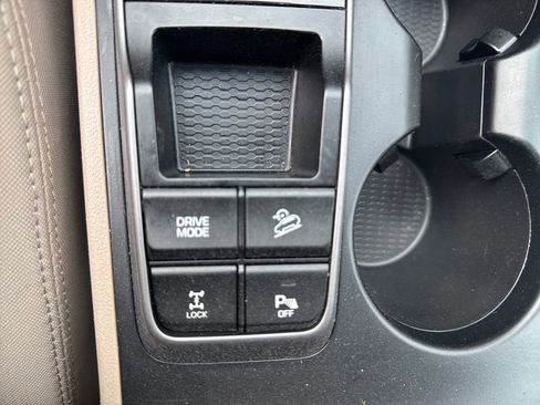Used 2018 Hyundai Tucson Value w/ Cargo Package AWD/4WD image 23