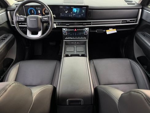 Used 2024 Hyundai Santa Fe XRT image 6