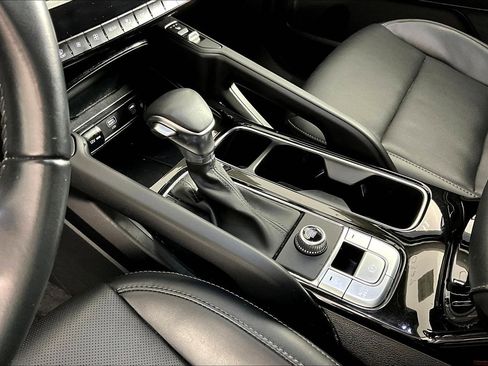 Used 2024 Kia Telluride S w/ S Sunroof Package image 16