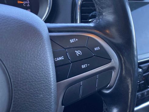 Certified 2021 Jeep Grand Cherokee Limited image 30