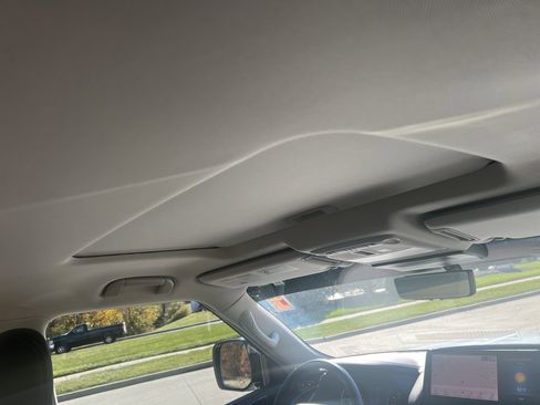 Certified 2024 Nissan Armada Platinum w/ Captain's Chairs Package image 25