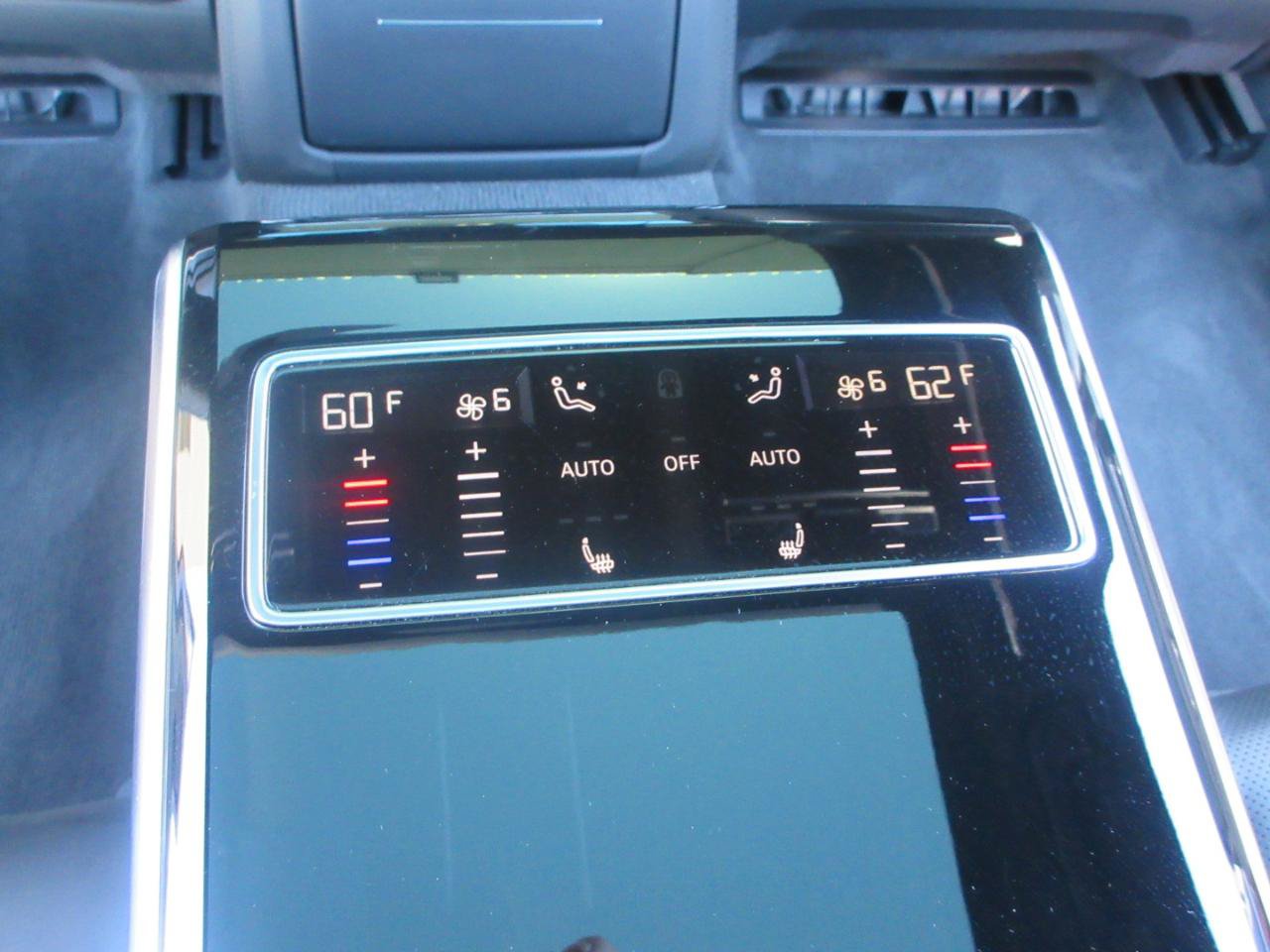 Used 2025 Audi A8 L 3.0T w/ EXECUTIVE PACKAGE w/ Executive Package AWD/4WD image 41
