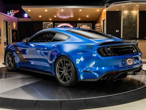 Used 2021 Ford Mustang GT Premium w/ GT Performance Package RWD image 16