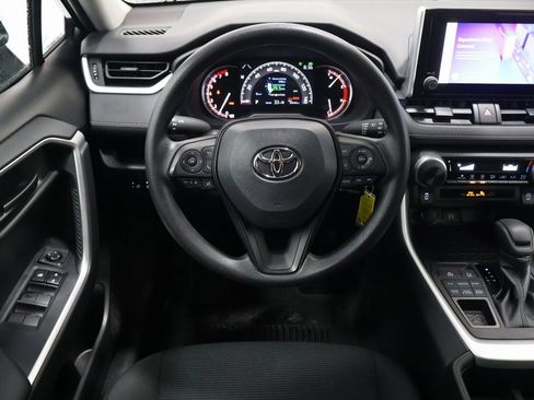 Used 2023 Toyota RAV4 LE image 16