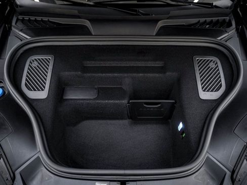 New 2025 Porsche Macan 4 Electric image 29