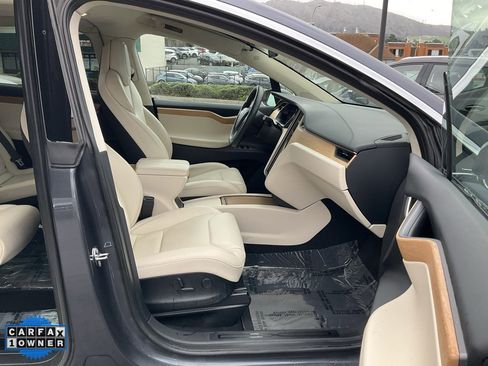 Used 2018 Tesla Model X 100D image 69