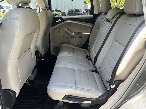 Used 2019 Ford Escape Titanium AWD/4WD image 12