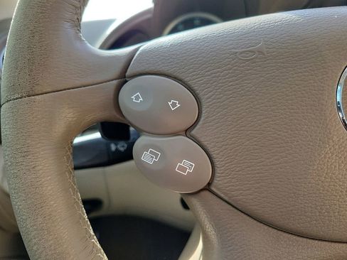 Used 2007 Mercedes-Benz SL 550 image 16