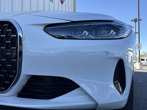 Used 2024 BMW 430i Coupe w/ Convenience Package image 9