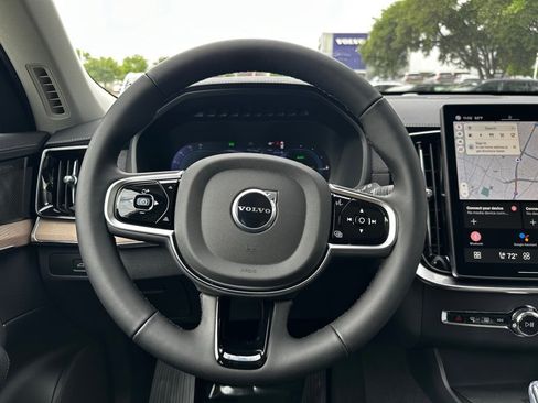 Certified 2025 Volvo XC90 T8 Plus image 15