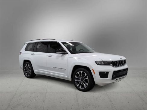 Certified 2023 Jeep Grand Cherokee L Overland image 2
