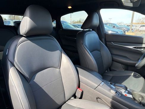 Used 2025 INFINITI QX55 Essential image 43