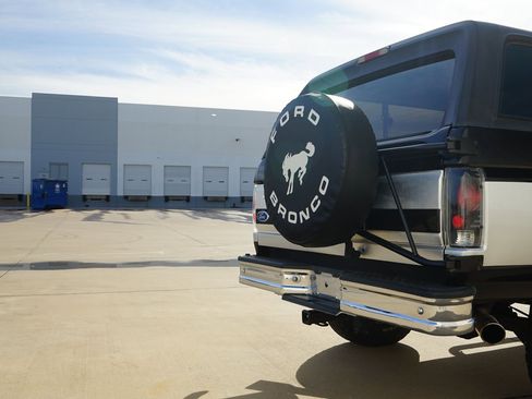 Used 1995 Ford Bronco XLT image 30