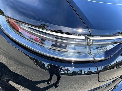 Used 2023 Porsche Panamera image 54