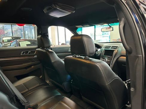 Used 2016 Ford Explorer Limited image 26