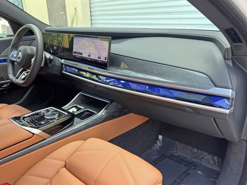 Used 2023 BMW 740i w/ Parking Assistance Package RWD image 16