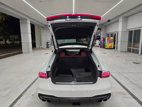 Used 2022 Audi S7 Prestige w/ Prestige Package image 38