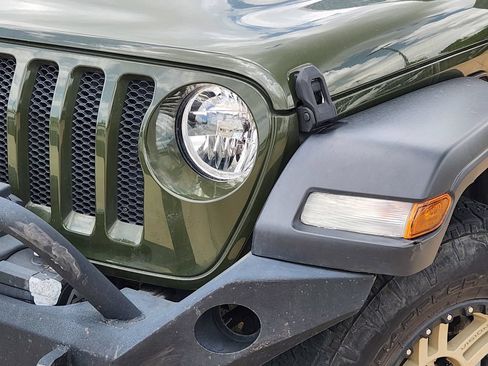 Used 2020 Jeep Wrangler Unlimited Sport AWD/4WD image 11