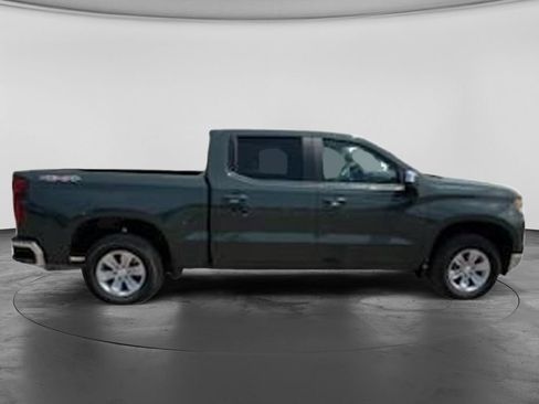 Used 2025 Chevrolet Silverado 1500 LT AWD/4WD image 15