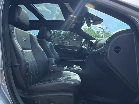 Used 2018 Chrysler 300 S w/ 300S Premium Group RWD image 25