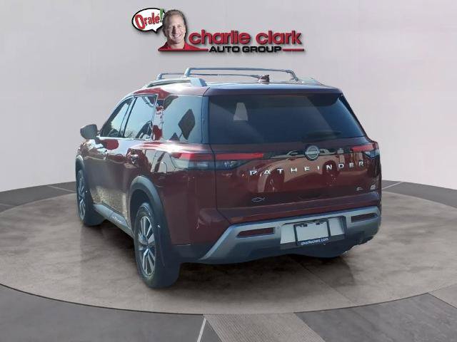 Certified 2024 Nissan Pathfinder SL w/ Cargo Package FWD image 3