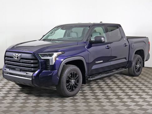Used 2023 Toyota Tundra SR5 w/ SR5 Premium Package AWD/4WD image 7