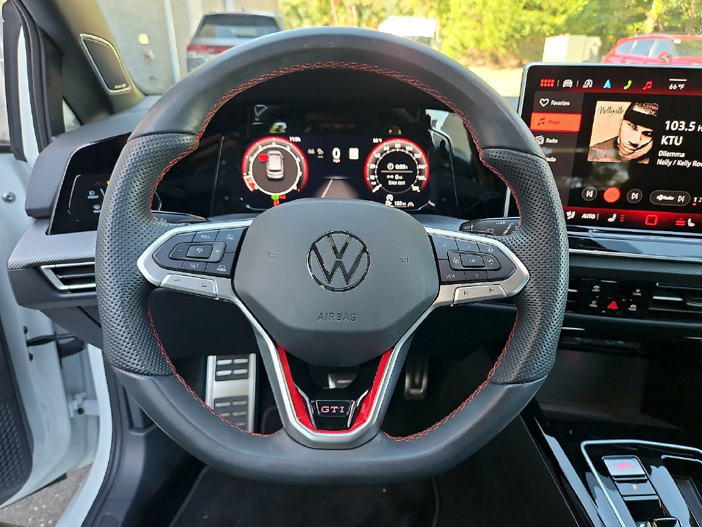 Certified 2025 Volkswagen GTI SE FWD image 23