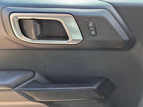 Certified 2025 Ford Bronco Raptor w/ Interior Carbon Fiber Pack AWD/4WD image 14