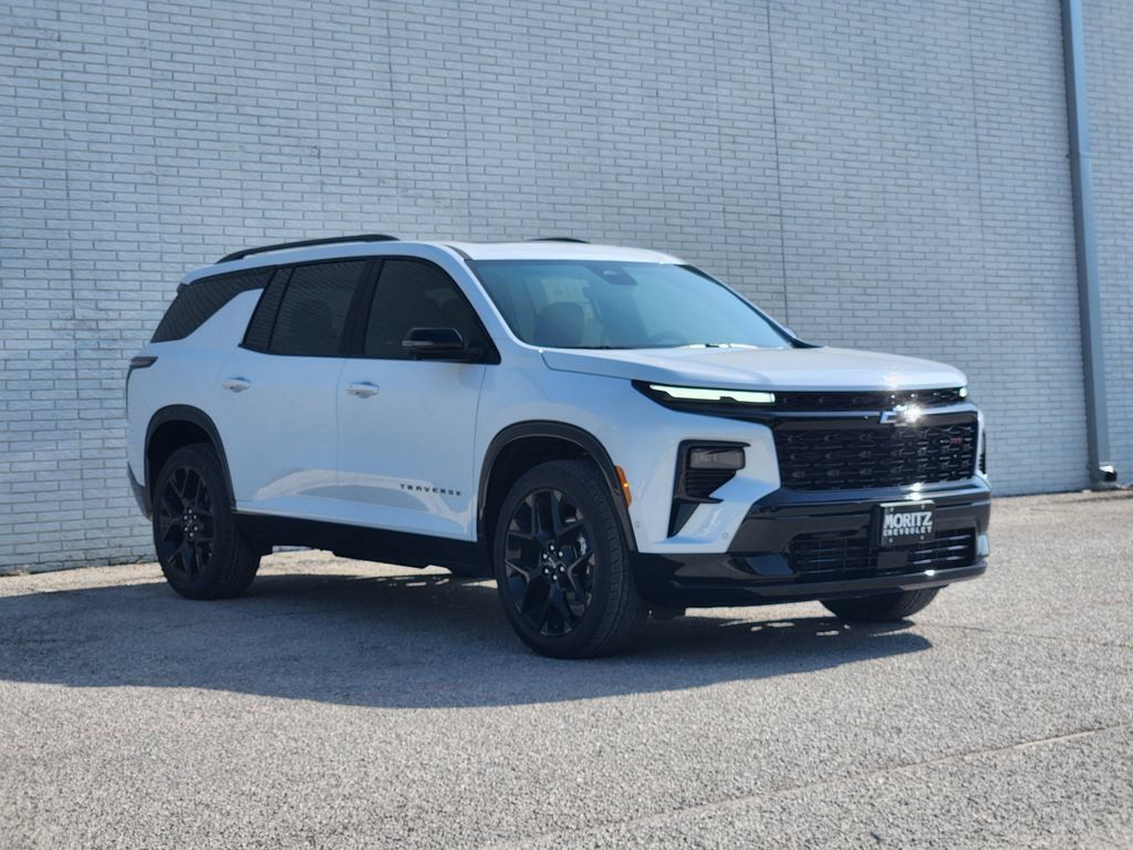 New 2026 Chevrolet Traverse RS FWD image 2