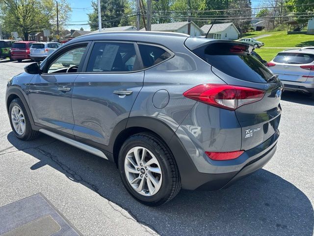 Used 2017 Hyundai Tucson SE w/ SE Popular Package 02 AWD/4WD image 4