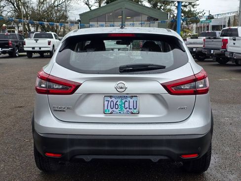 Used 2022 Nissan Rogue Sport S image 8
