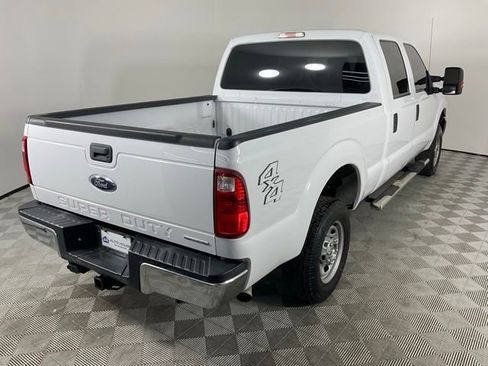 Used 2016 Ford F250 XL w/ Power Equipment Group AWD/4WD image 9