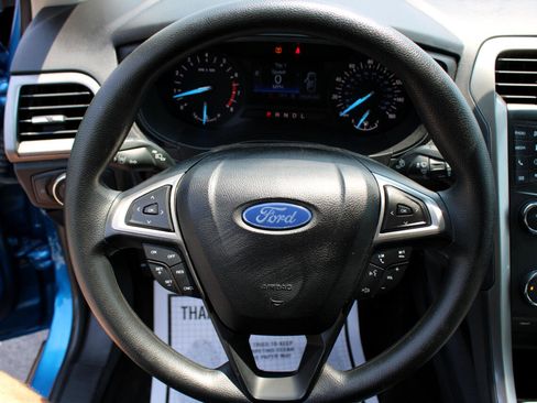 Used 2020 Ford Fusion S image 18