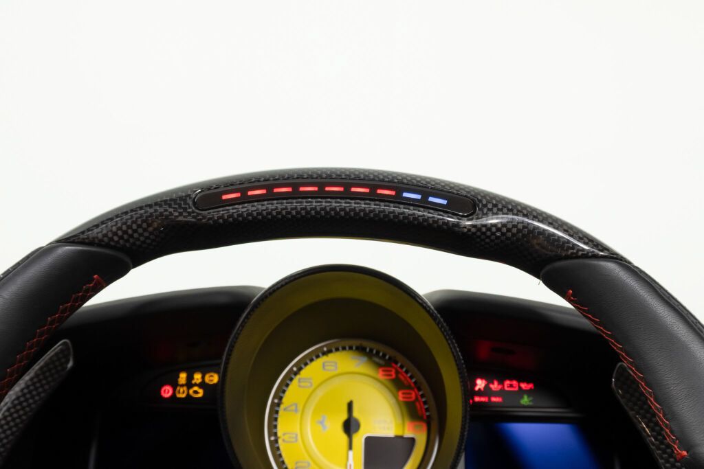 Used 2022 Ferrari F8 Tributo RWD image 38